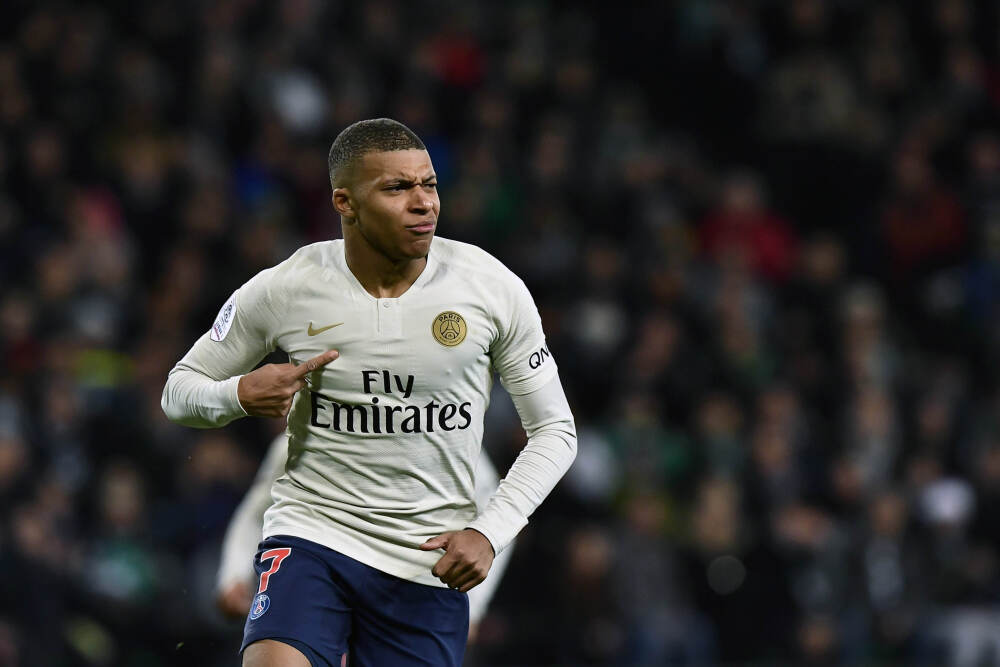 突发！“鹰派”地区联储主席宣布提前退休，特朗普再迎改组良机